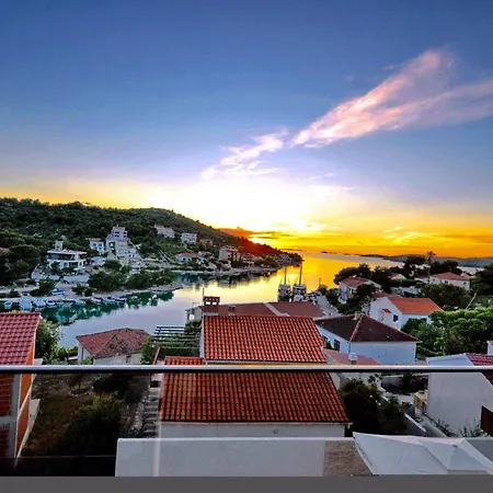 Charmante Und Luxurioese La Casa Del Capitano By Interhome Dom wakacyjny