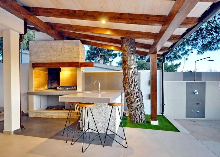 Charmante Und Luxurioese La Casa Del Capitano By Interhome Feriehus Ražanj